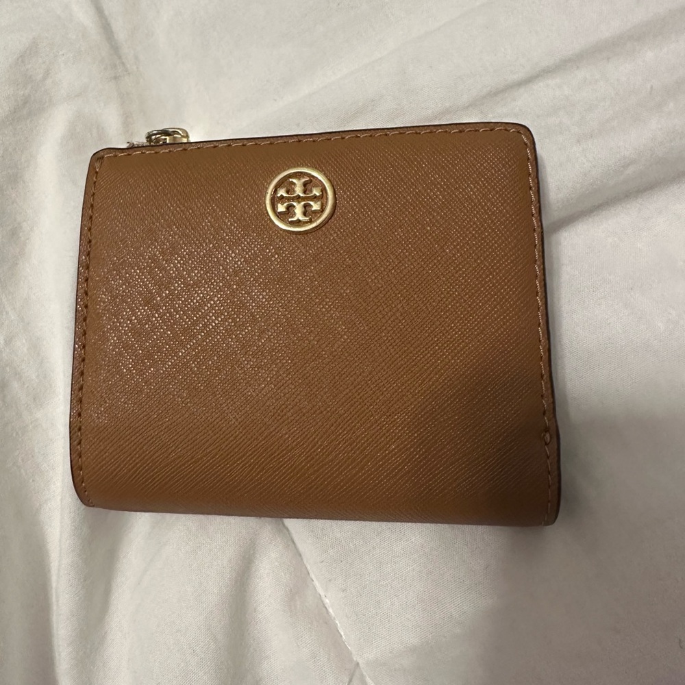 Mini Leather Clasp Wallet